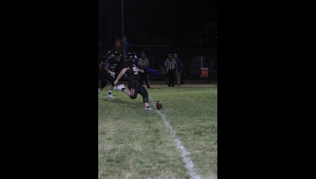 Jayden Hayford ... kicking off in the second half.F Photo courtesy Alison Grueb